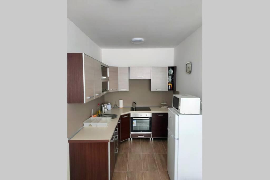 Plaza Apartman - City Center, Free Parking, Free Wifi Дебрецен Екстериор снимка